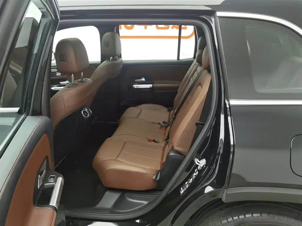 MERCEDES BENZ GLB 2021