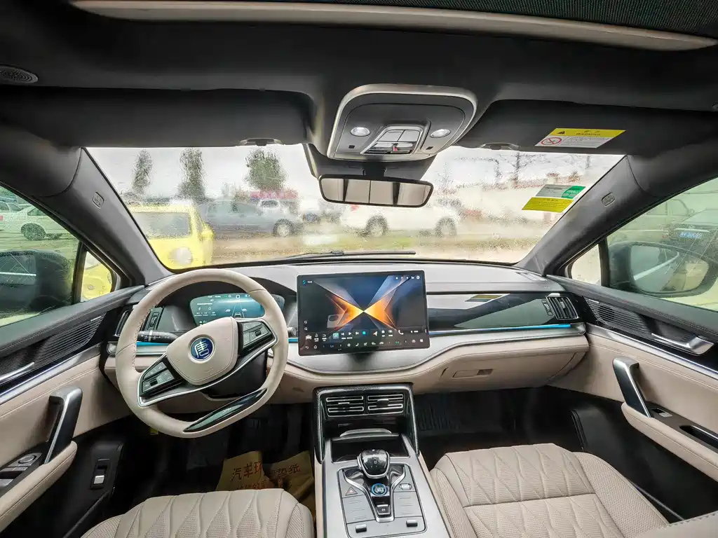BYD TANG NEW ENERGY 2025