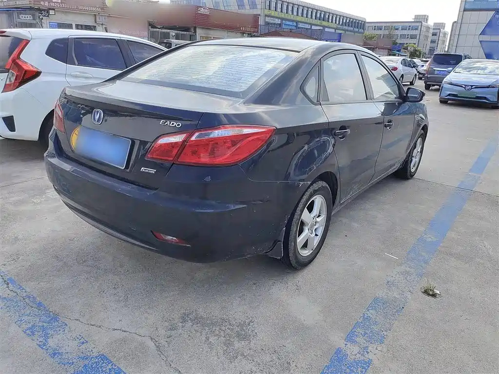 CHANGAN EADO 2014