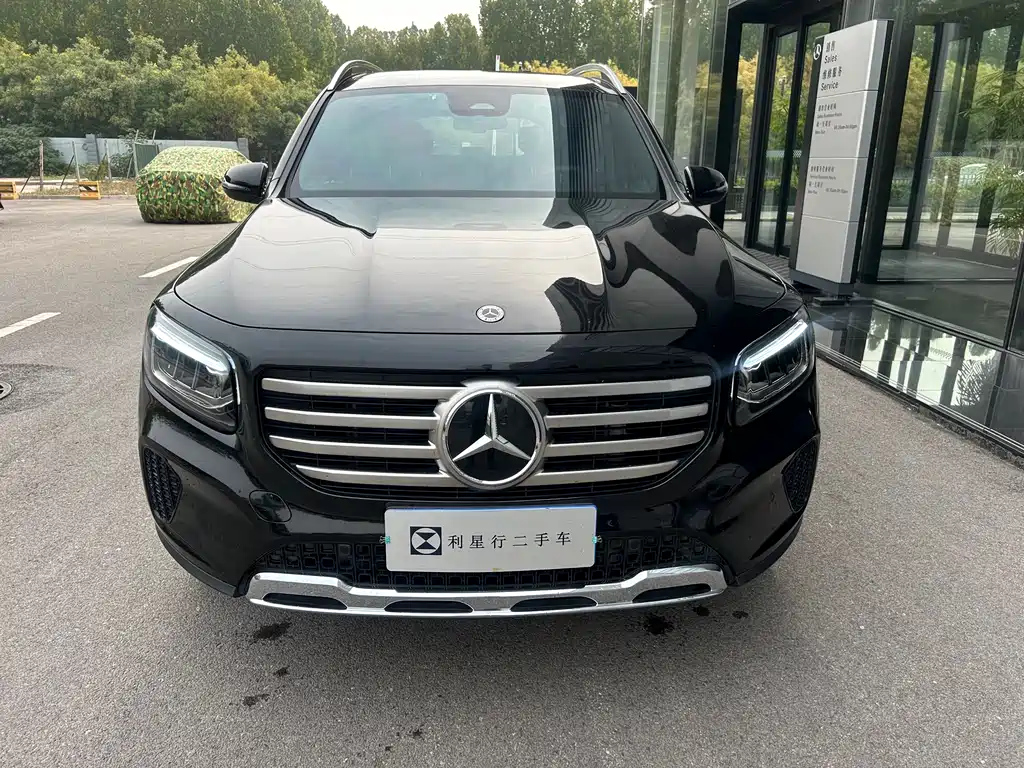 MERCEDES BENZ GLB 2023