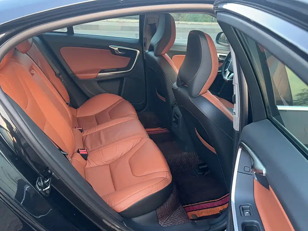 VOLVO S60 IMPORT 2013