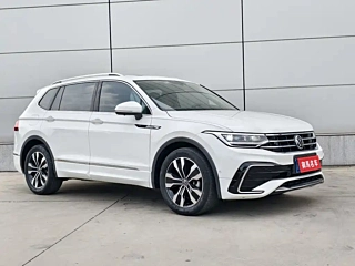 VOLKSWAGEN TIGUAN L  2022