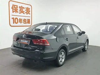 VOLKSWAGEN SANTANA 2017