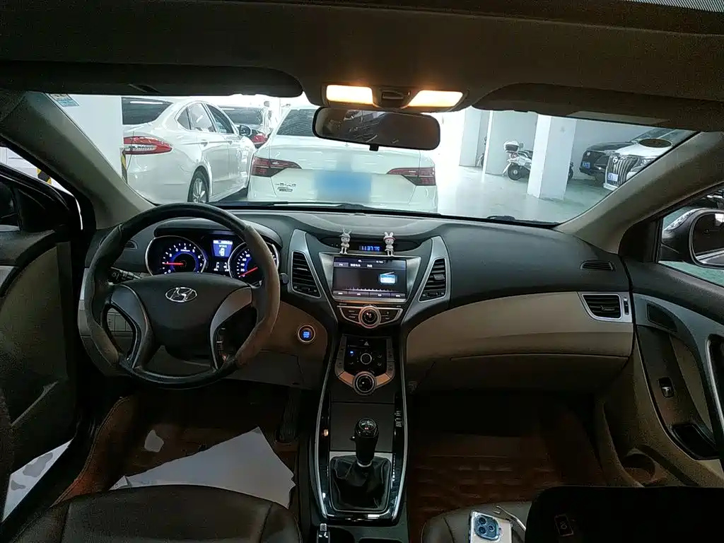 HYUNDAI ELANTRA 2016