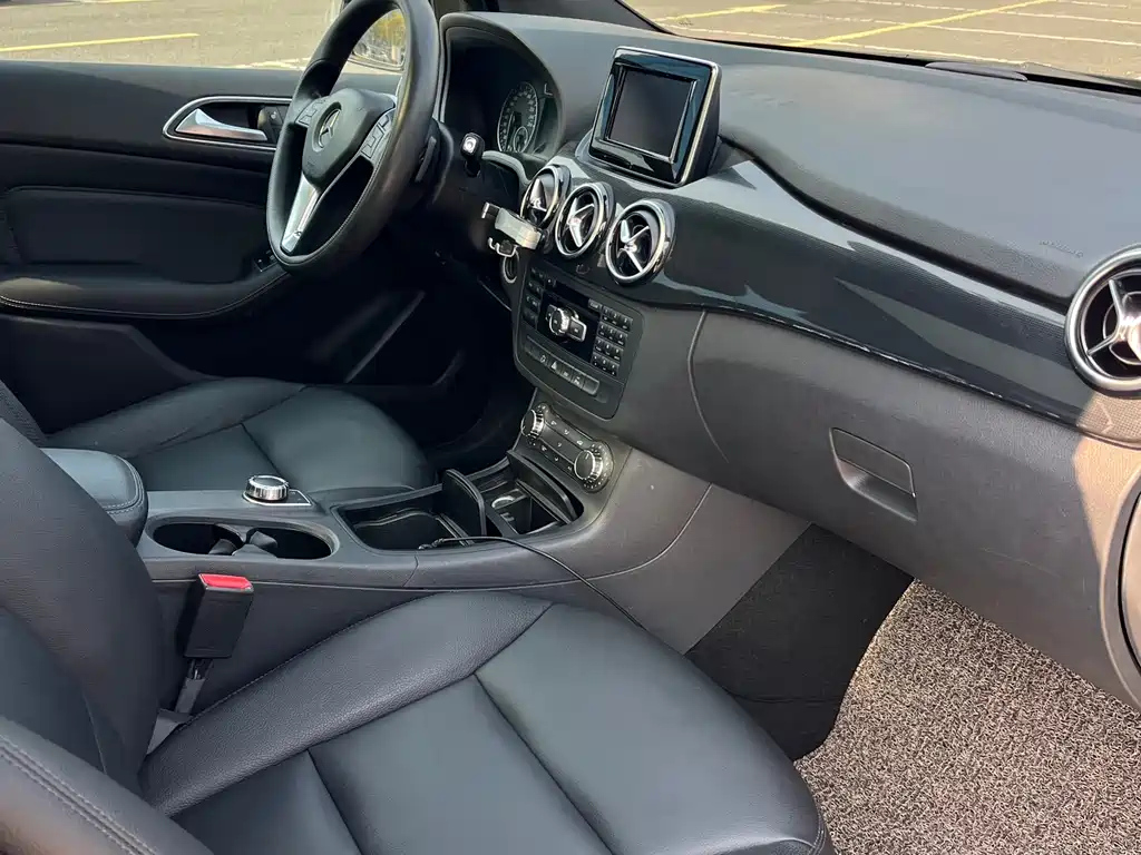 MERCEDES BENZ B-CLASS 2013