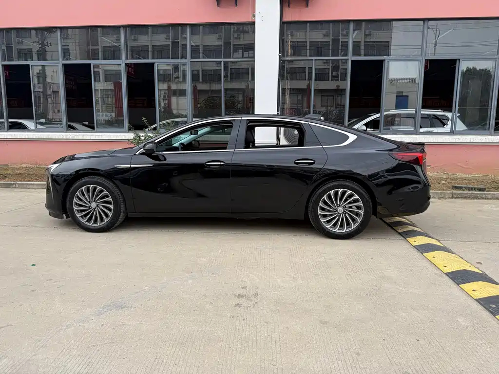 BUICK LACROSSE 2025