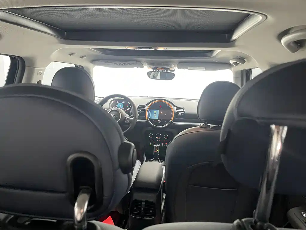 MINI CLUBMAN 2021