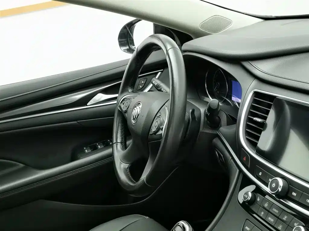 BUICK LACROSSE 2021