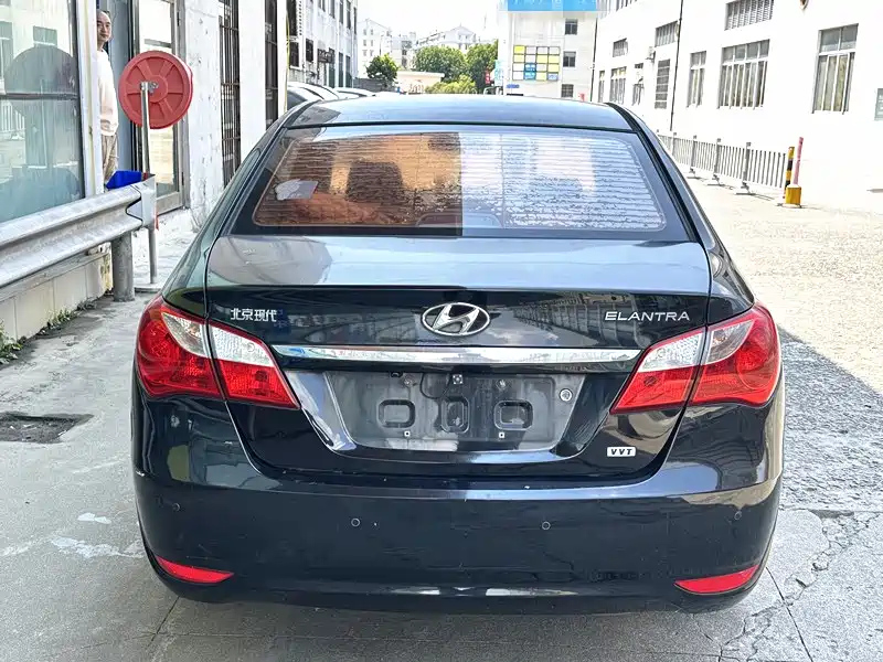 HYUNDAI CELESTA 2010