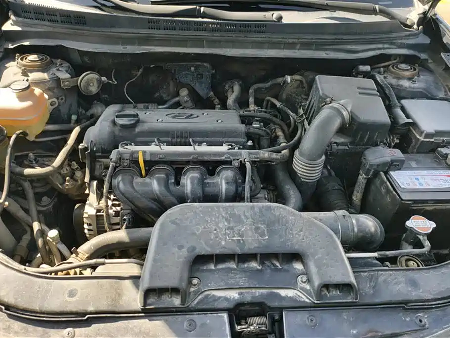 HYUNDAI CELESTA 2011