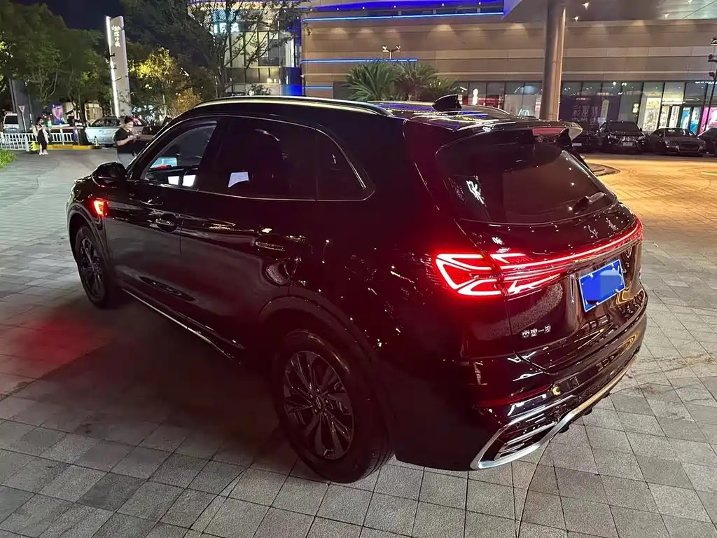 HONGQI HS5 2023