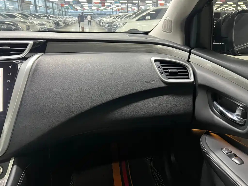 NISSAN MURANO 2019