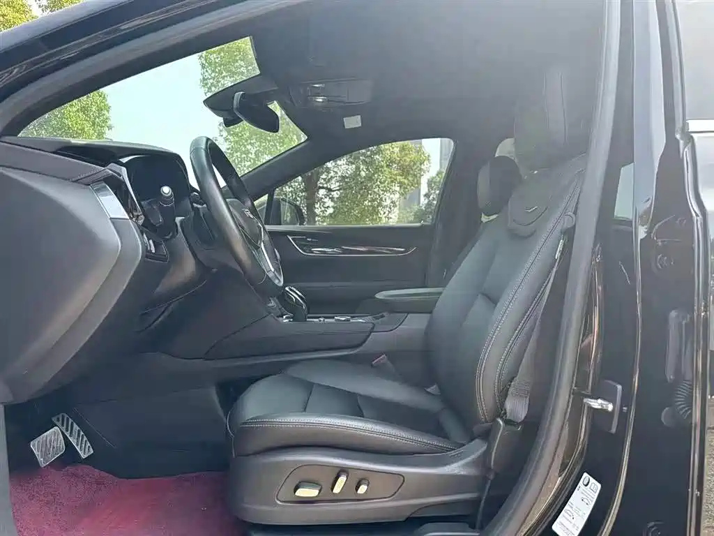 CADILLAC XT5 2022