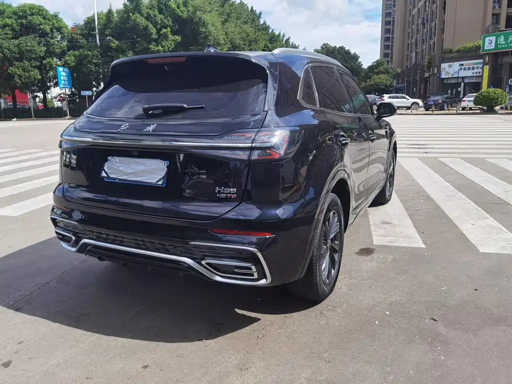 HONGQI HS5 2023