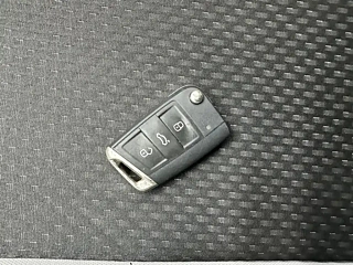 VOLKSWAGEN TACOUA 2021 YEAR 200TSI DSG SMART LINK EDITION 2021