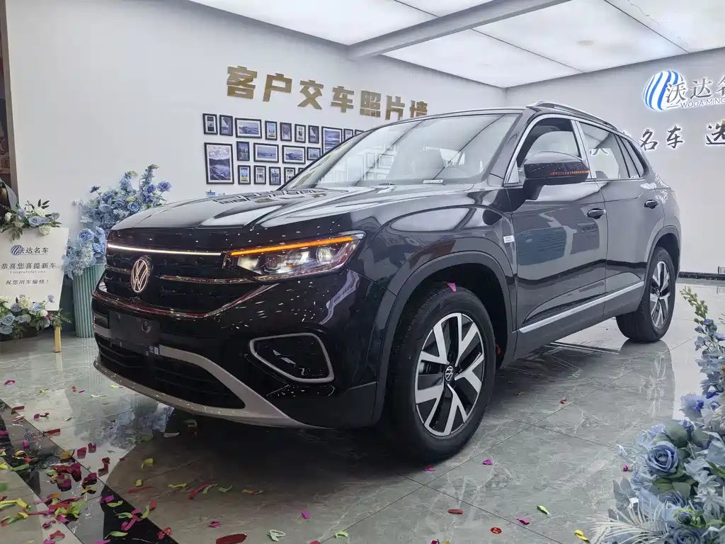 VOLKSWAGEN TAYRON 2025