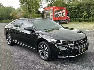 VOLKSWAGEN PASSAT 2022