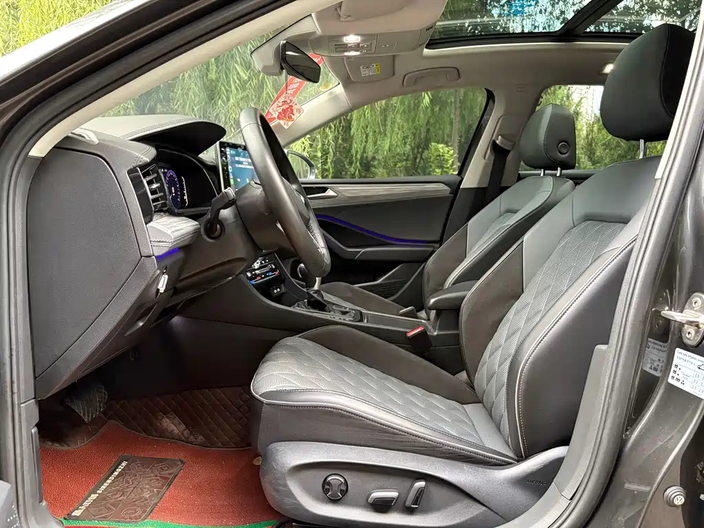 VOLKSWAGEN SAGITAR 2023