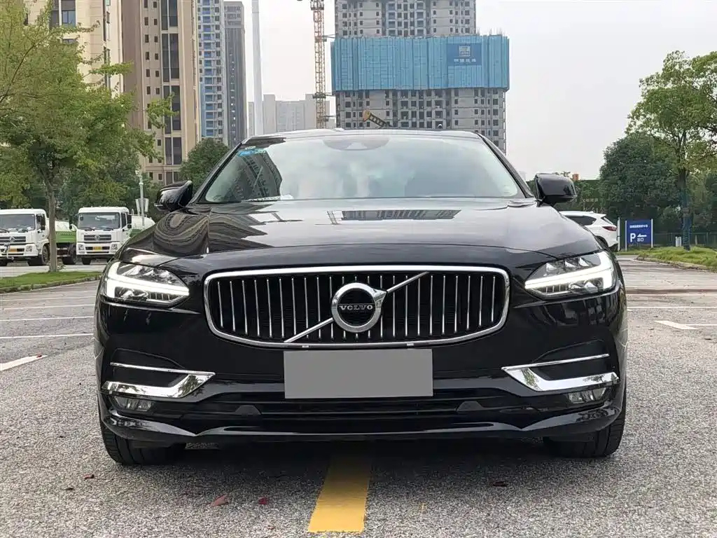 VOLVO S90 2020