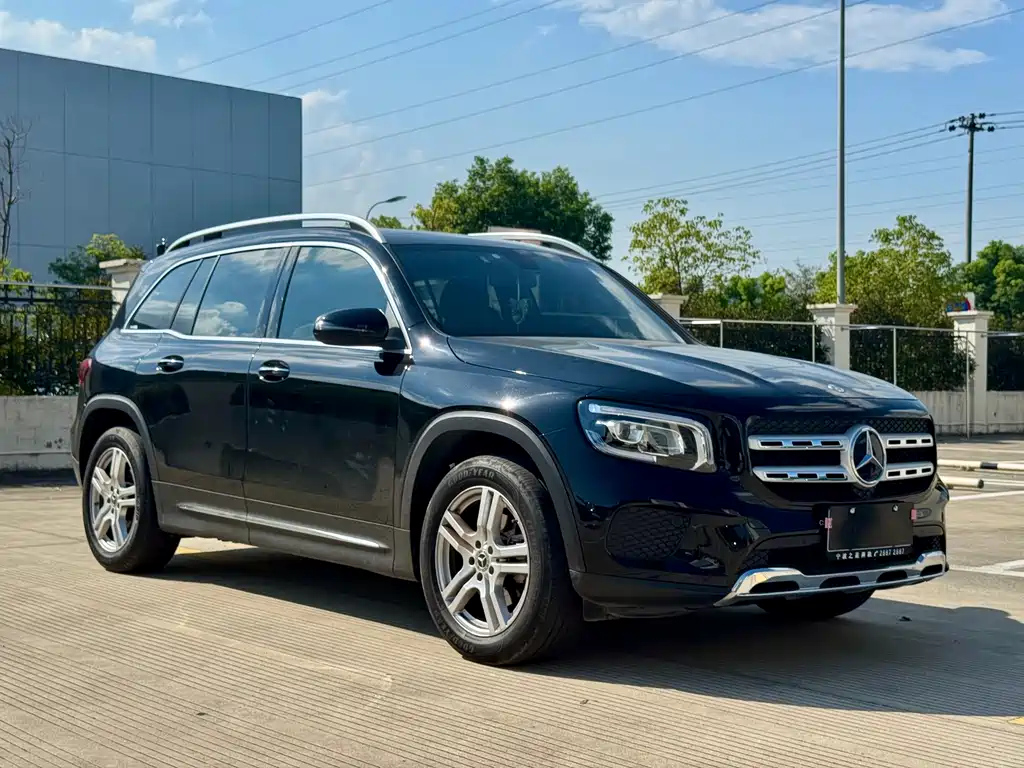 MERCEDES BENZ GLB 2022