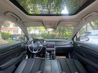 TRUMPCHI GS5  2020 YEAR  YEAR 270T AUTOMATIC ELITE EDITION 2020