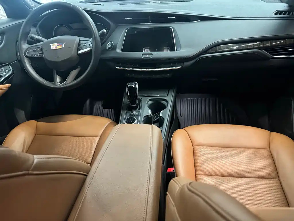 CADILLAC XT4 2022