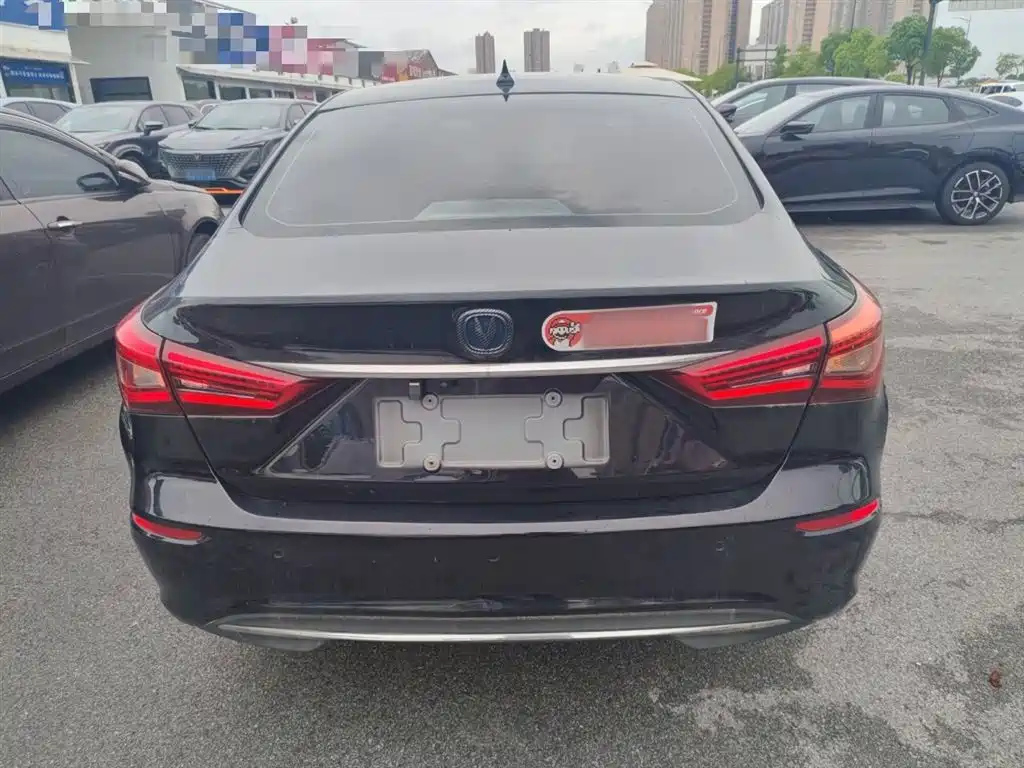 CHANGAN EADO 2018