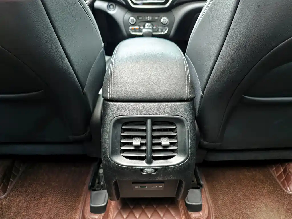 JEEP CHEROKEE 2020