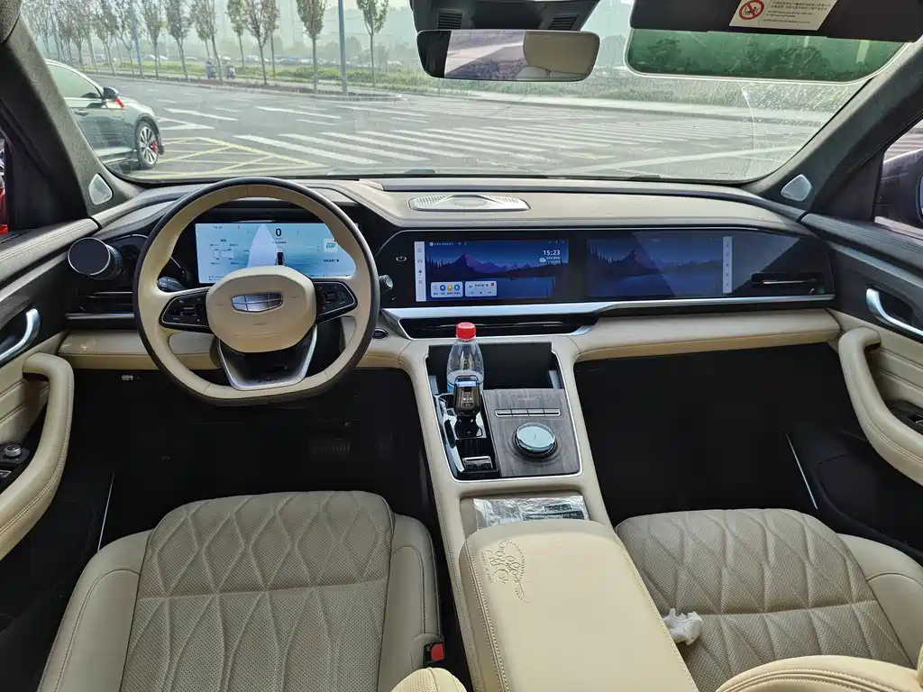 GEELY AUTO MONJARO 2025