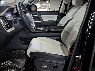 BAIC BJ60  2022 YEAR 2.0T  EDITION  SEATS 2022