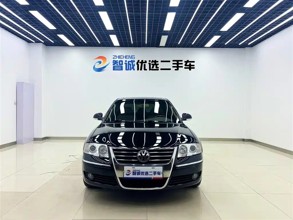 VOLKSWAGEN PASSAT LINGYU 2009