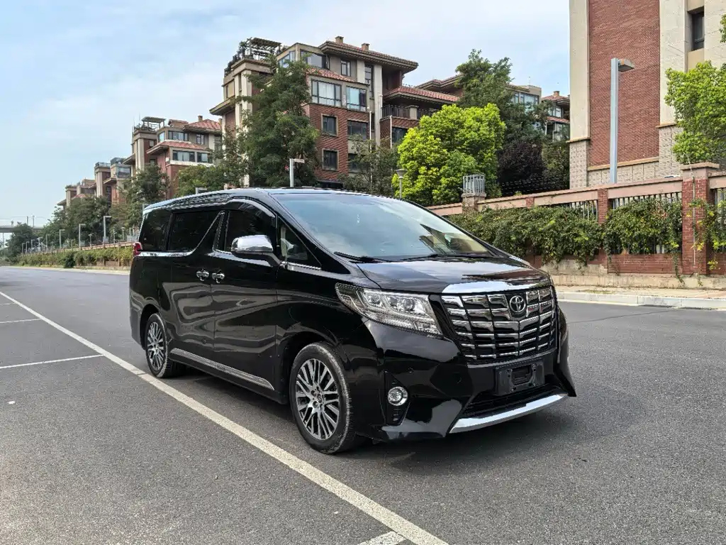 TOYOTA ALPHARD 2018