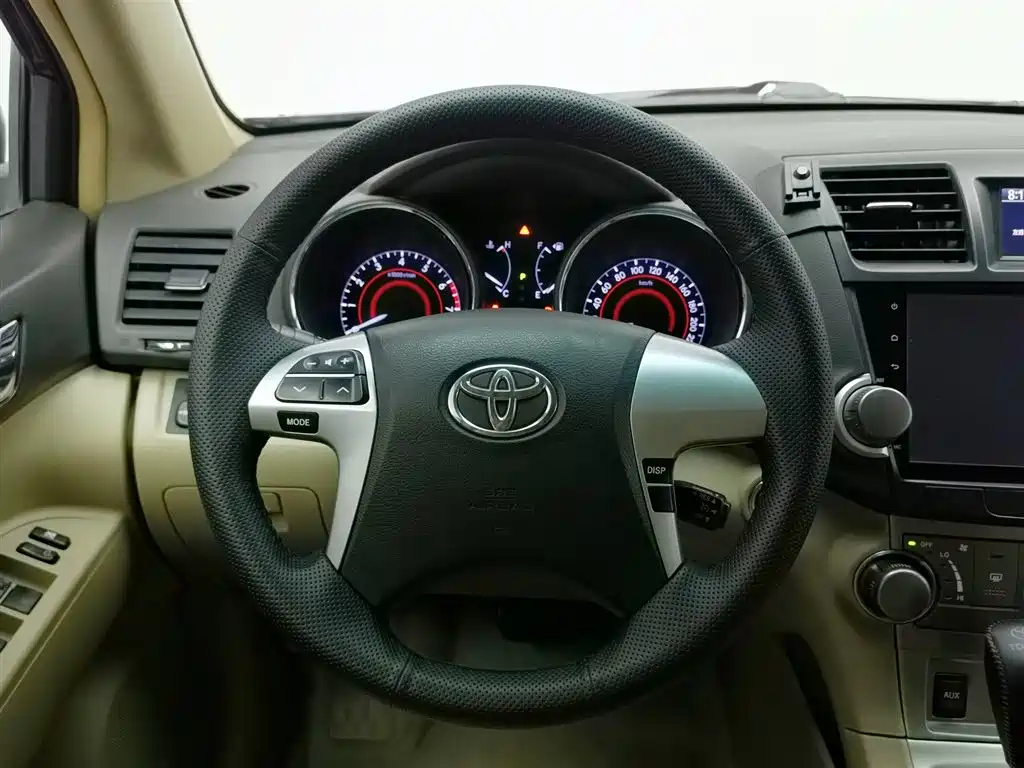 TOYOTA HIGHLANDER 2013