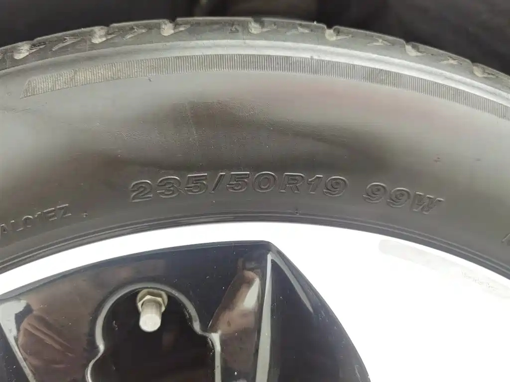 MERCEDES BENZ GLB 2021