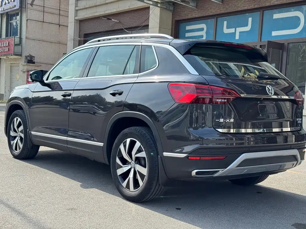 VOLKSWAGEN TAYRON 2019