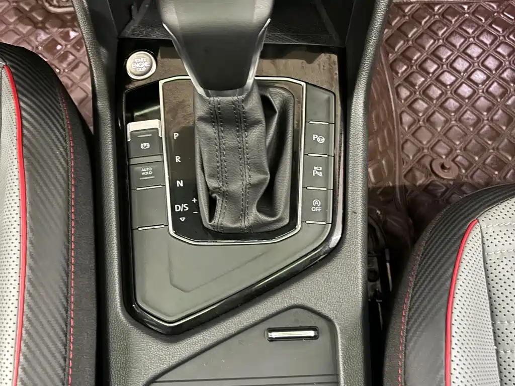 VOLKSWAGEN TIGUAN L 2022