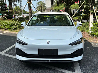 Заказать ROEWE D7