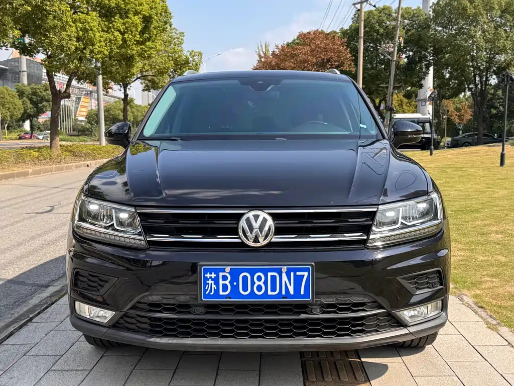 VOLKSWAGEN TIGUAN 2017