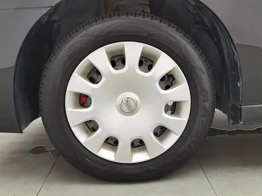 NISSAN SYLPHY 2016