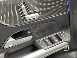 MERCEDES BENZ GLA  2020 YEAR GLA 200 2020