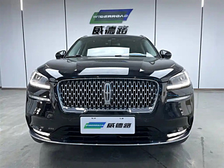 LINCOLN ADVENTURER 2020