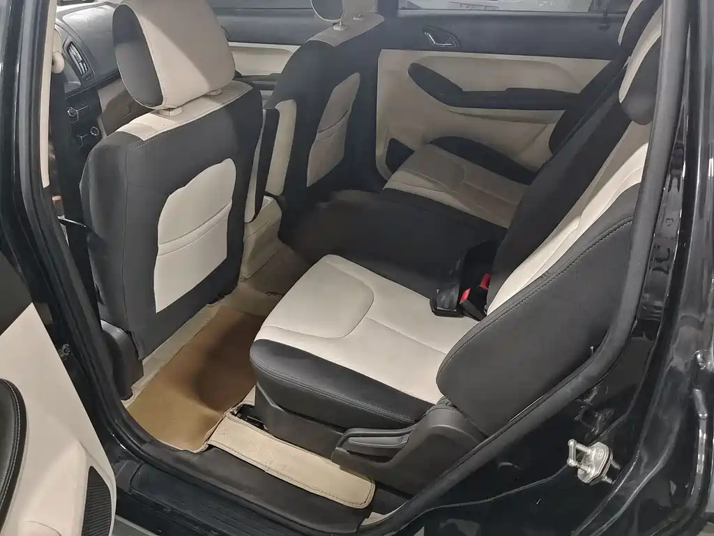CHERY ARRIZO M7 2015