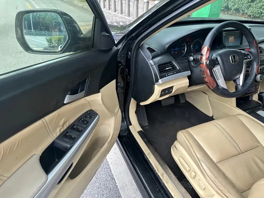 HONDA CROSSTOUR 2012