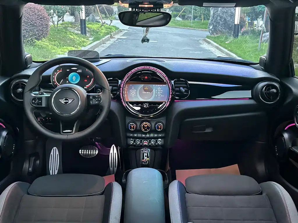 MINI JCW 2023