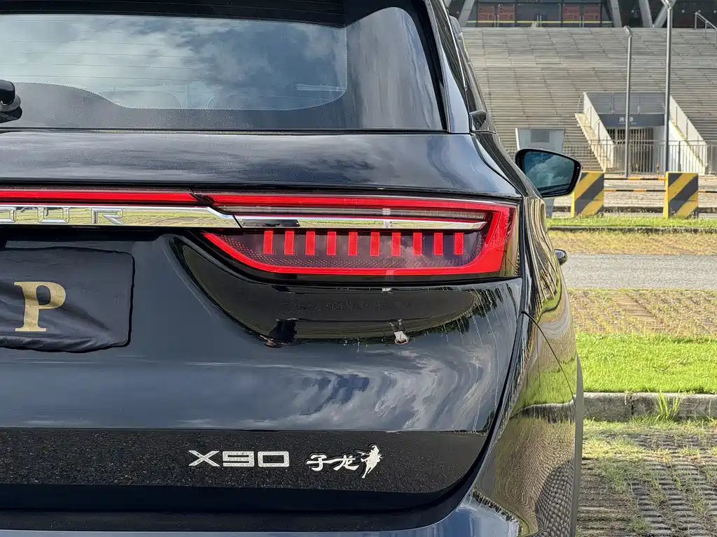 JETOUR X90 2022