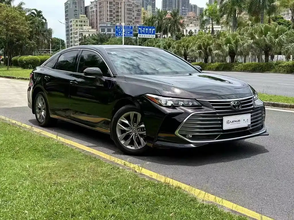 TOYOTA AVALON 2022
