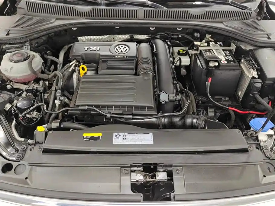 VOLKSWAGEN SAGITAR 2020