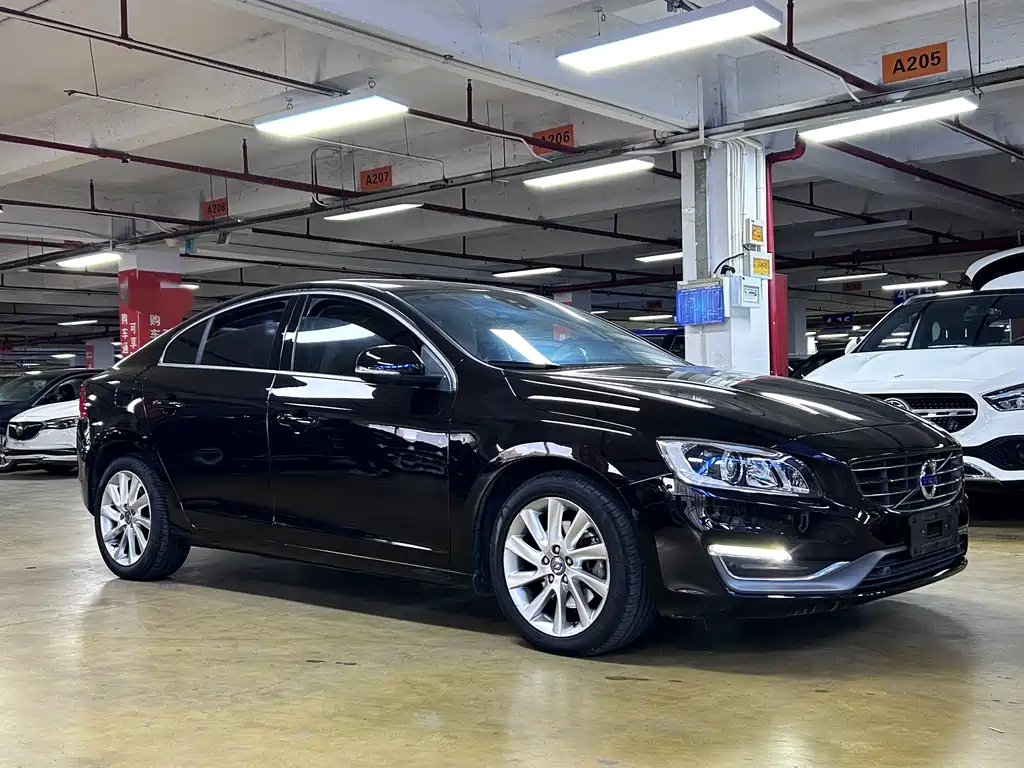 VOLVO S60 IMPORT 2014