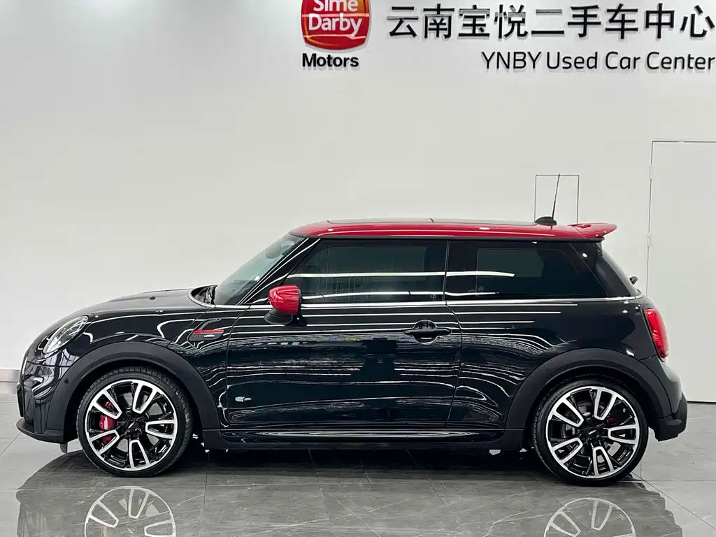 MINI JCW 2023