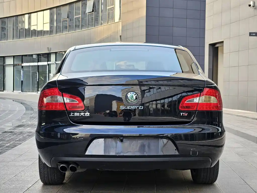 SKODA SUPERB 2009